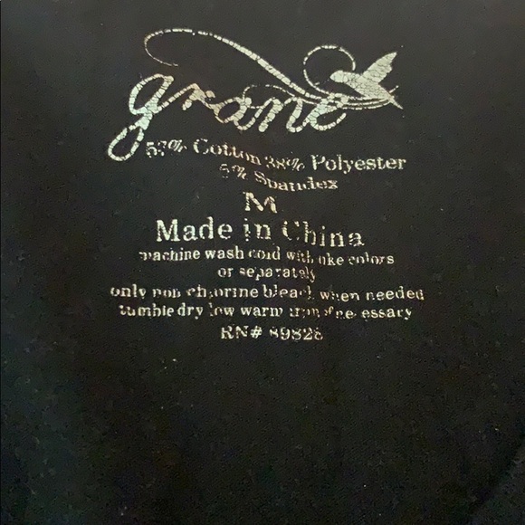 grand t shirt - Picture 3 of 3